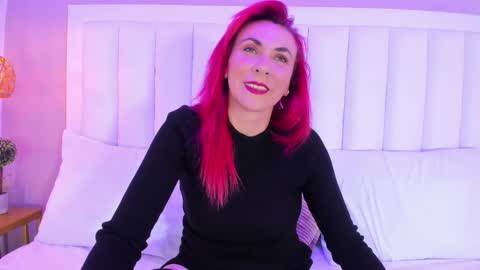 evamillins online show from February 20, 2025, 4:50 am