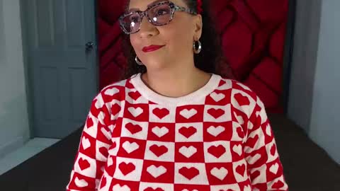 Eva Mills online show from February 9, 2025, 3:12 pm