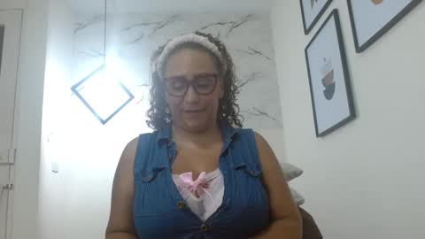 Eva Mills online show from September 27, 2025, 7:41 pm