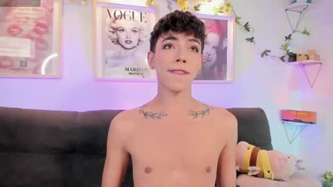 Evan voss  help me get 200 likesindependent model online show from April 23, 2026, 3:47 pm