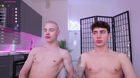 evan_white_ online show from December 2, 2024, 8:09 am