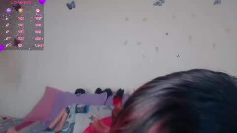 Snapshot of evangeline_lover chatting on June 24, 2026, 1:54 pm evangeline_lover online show from June 24, 2026, 1:54 pm
