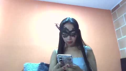 Snapshot of evangelinne_01 chatting on October 28, 2025, 1:14 pm evangelinne_01 online show from October 28, 2025, 1:14 pm