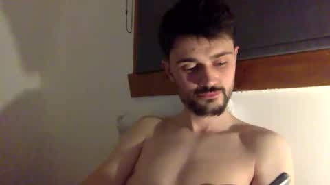 evanmacd0987 online show from February 17, 2026, 10:05 pm