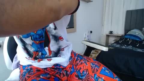 Snapshot of evans_king chatting on February 25, 2025, 9:35 pm Evan online show from February 25, 2025, 9:35 pm