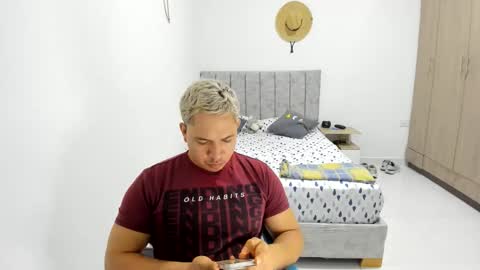 Evan online show from May 21, 2026, 11:39 am