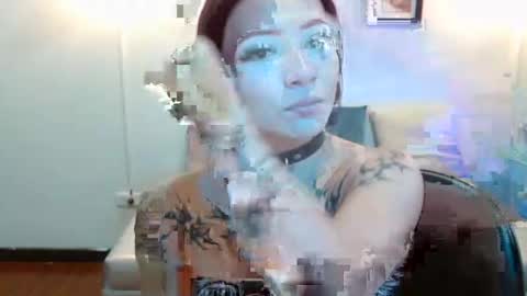 Evanssa lx online show from December 17, 2025, 6:36 pm