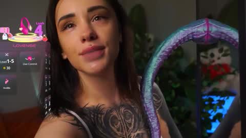 Eva online show from December 15, 2025, 3:11 am