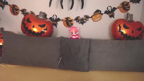 Adelina online show from October 28, 2025, 5:22 am