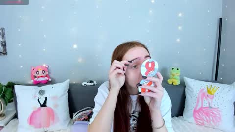 Adelina online show from December 23, 2025, 6:33 am