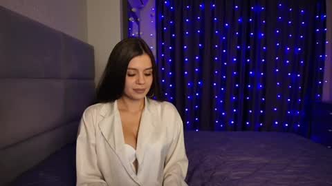 Eva online show from December 6, 2024, 4:49 pm