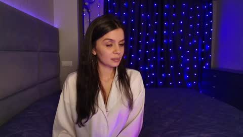 Eva online show from December 10, 2024, 5:33 pm