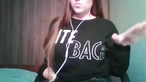 Snapshot of evasapples2026 chatting on January 31, 2026, 7:23 pm evasapples2026 online show from January 31, 2026, 7:23 pm