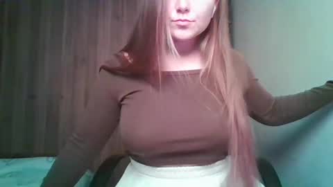 Snapshot of evasapples2026 chatting on February 24, 2026, 11:25 pm evasapples2026 online show from February 24, 2026, 11:25 pm