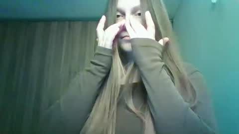 Snapshot of evasapples2026 chatting on March 26, 2026, 10:04 pm evasapples2026 online show from March 26, 2026, 10:04 pm