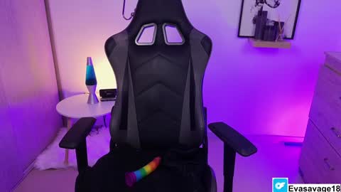 EVA SAVAGEIm recovering from surgery. Ill see you in a couple of weeks. online show from February 2, 2025, 8:30 pm