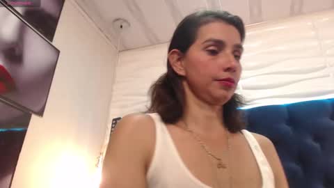  Eva  online show from January 30, 2025, 10:41 pm