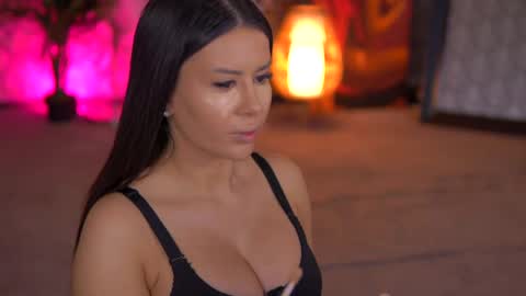 Eva online show from March 8, 2025, 6:10 am