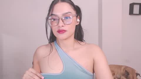 Snapshot of eve_rox18 chatting on March 23, 2026, 11:42 pm Eve Rox18 online show from March 23, 2026, 11:42 pm