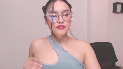 Snapshot of eve_rox18 chatting on April 12, 2026, 10:26 pm Eve Rox18 online show from April 12, 2026, 10:26 pm