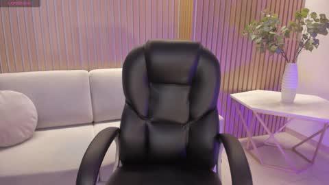 Eve  online show from November 8, 2025, 8:29 pm