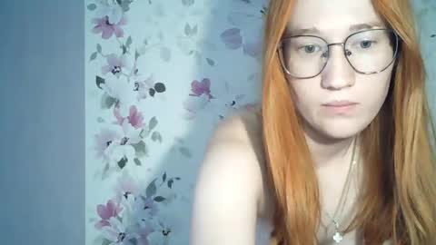 Snapshot of eveliina_shy chatting on July 10, 2026, 9:23 am Evelina online show from July 10, 2026, 9:23 am