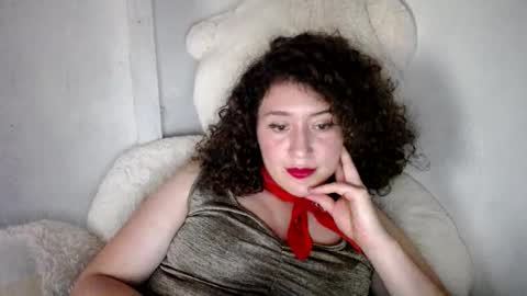 evelin97 online show from April 4, 2026, 7:44 pm