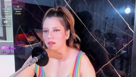 EVELIN online show from September 18, 2025, 12:18 pm