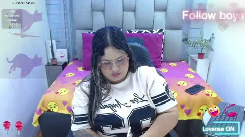 evelin zaens online show from April 8, 2026, 4:45 am