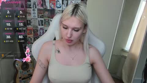 Evelina online show from May 26, 2026, 1:56 am