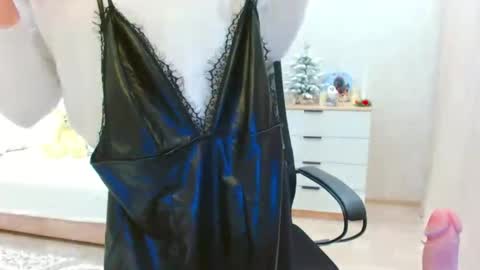 evelove online show from February 13, 2026, 5:09 pm