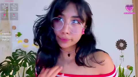 Im Eve or Chelle Next Stream 191224  online show from March 9, 2025, 1:46 am