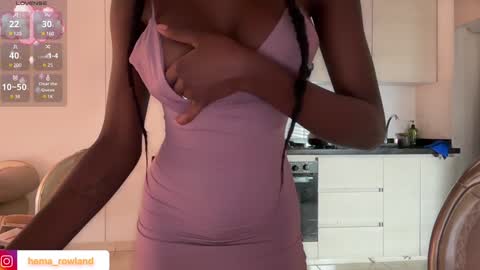 Snapshot of evelyn_jhonson3 chatting on January 30, 2025, 12:48 pm E V E L Y N online show from January 30, 2025, 12:48 pm