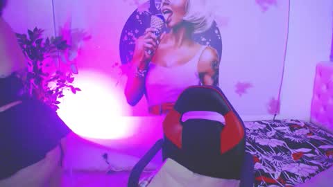 Snapshot of evelyn_mature19 chatting on September 13, 2025, 8:19 pm Juliana online show from September 13, 2025, 8:19 pm