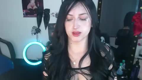 Julieta online show from March 18, 2026, 6:05 am