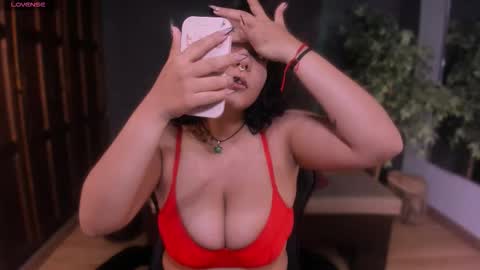  Evelyn  online show from February 14, 2026, 12:02 pm