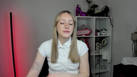 evelynblond online show from March 27, 2026, 10:15 am