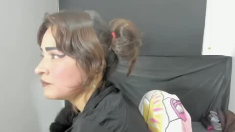 Snapshot of evelynesex chatting on April 19, 2026, 1:38 am Evelyne online show from April 19, 2026, 1:38 am