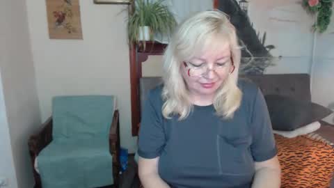 BarbaraBlondy online show from November 8, 2025, 11:25 pm
