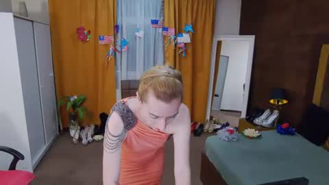 evelynreagan online show from August 3, 2026, 6:01 am