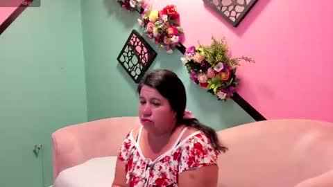 evelynrosi_ online show from July 10, 2026, 12:52 pm