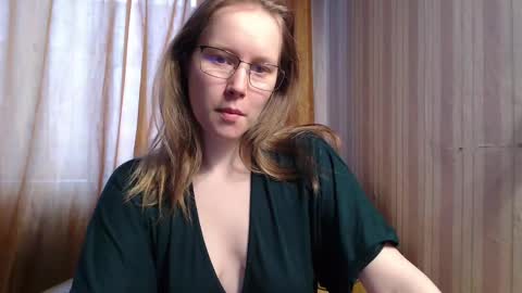 Snapshot of evelynsunset chatting on March 2, 2025, 1:27 pm EvelynSunset online show from March 2, 2025, 1:27 pm