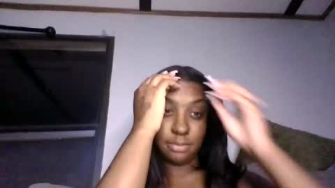 Snapshot of evemonroe17 chatting on July 31, 2026, 2:11 am evemonroe17 online show from July 31, 2026, 2:11 am