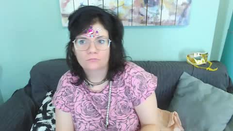 Everly online show from January 11, 2025, 11:02 am