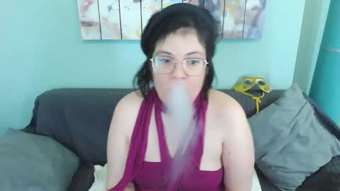 Everly online show from February 9, 2025, 8:13 pm