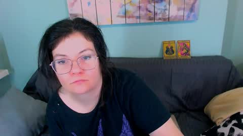 Everly online show from March 24, 2026, 4:23 pm