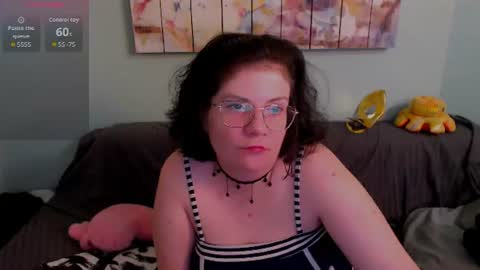 Snapshot of everly_rays chatting on June 16, 2026, 5:48 pm Everly online show from June 16, 2026, 5:48 pm