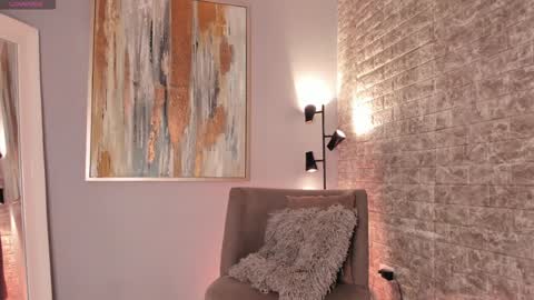 Sophia online show from January 6, 2025, 6:31 pm