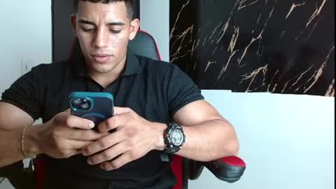 Snapshot of evessinn chatting on July 20, 2026, 4:20 pm luis online show from July 20, 2026, 4:20 pm