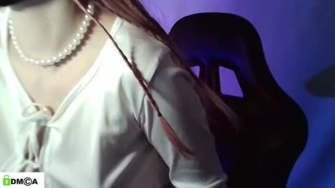 Snapshot of evie_muna chatting on July 6, 2026, 1:35 am Renesme White Im here from Monday to Friday online show from July 6, 2026, 1:35 am
